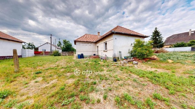 Eladó családi ház, Nyírtéten 12.7 M Ft, 2 szobás