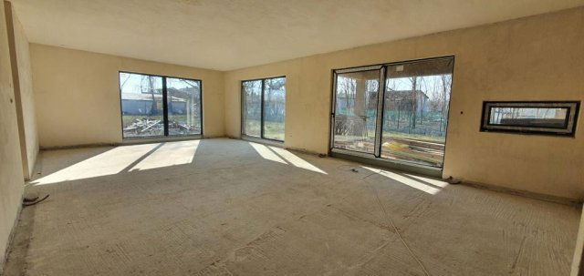 Eladó családi ház, Nyáregyházán 179.9 M Ft, 5 szobás