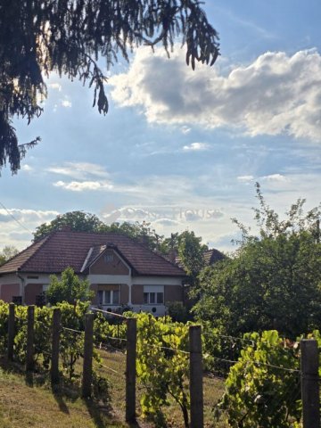 Eladó családi ház, Perőcsényen 34.9 M Ft, 4 szobás