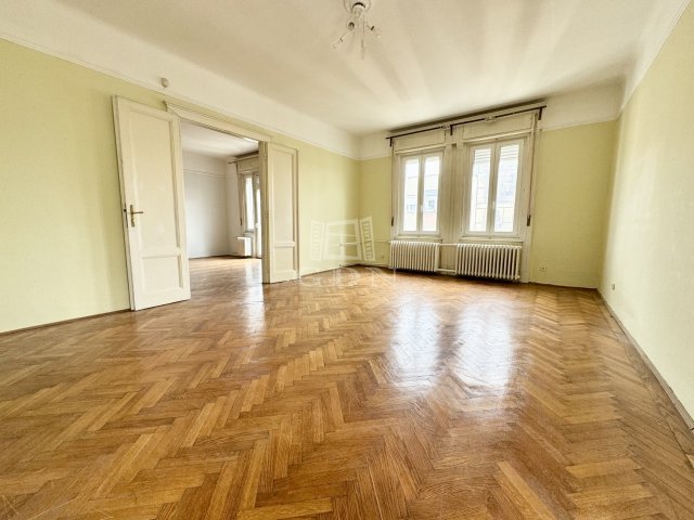 Eladó téglalakás, Budapesten, II. kerületben 180 M Ft, 4 szobás