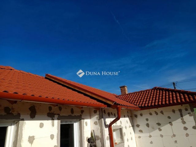 Eladó családi ház, Abonyban 34.9 M Ft, 2 szobás