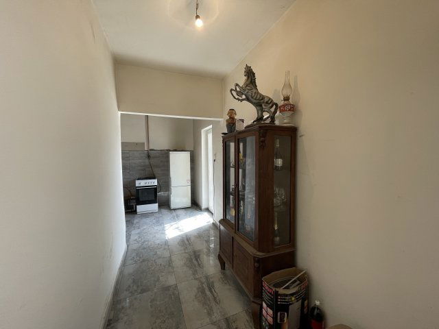 Eladó családi ház, Kiskunlacházán 58.5 M Ft, 2 szobás