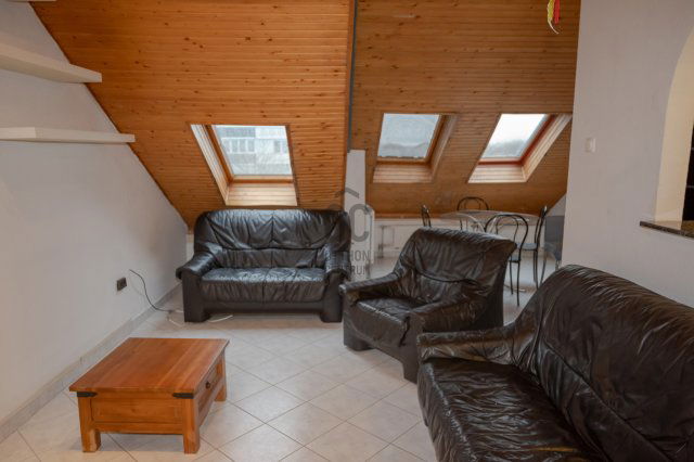 Eladó téglalakás, Nyíregyházán 39.9 M Ft, 3 szobás