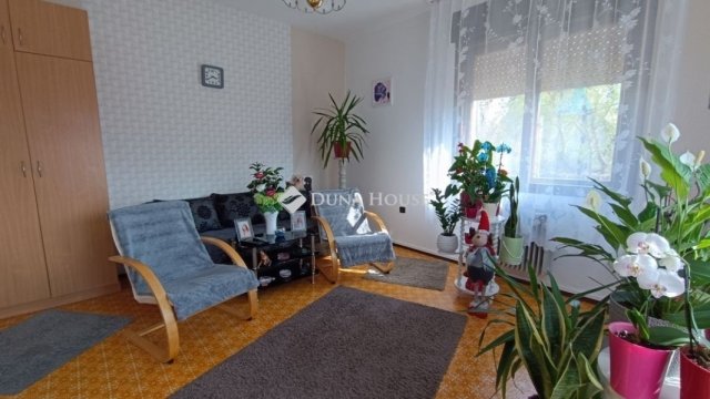 Eladó családi ház, Érden 90 M Ft, 3 szobás