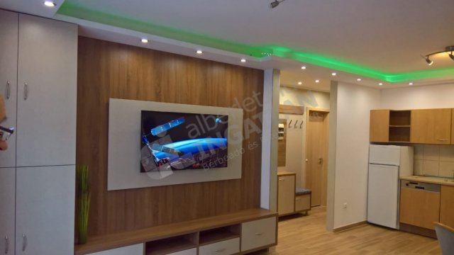 Kiadó téglalakás, albérlet, Budapesten, VI. kerületben