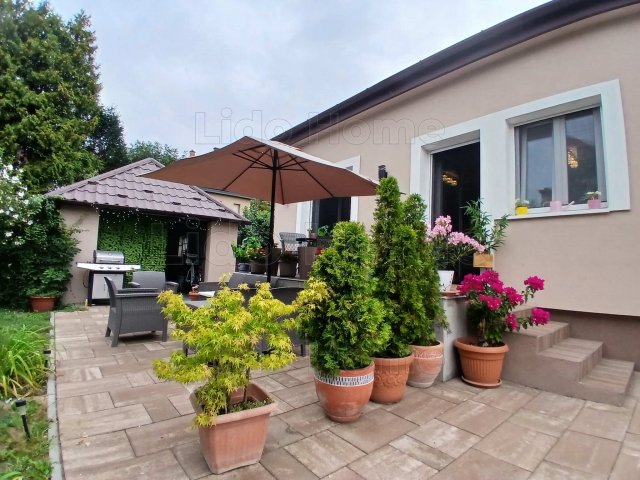 Eladó családi ház, Győrött 195 M Ft, 3 szobás