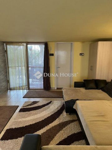 Eladó nyaraló, Soltvadkerten 41 M Ft, 5 szobás