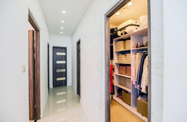 Eladó családi ház, Dunaharasztin 239 M Ft, 4 szobás