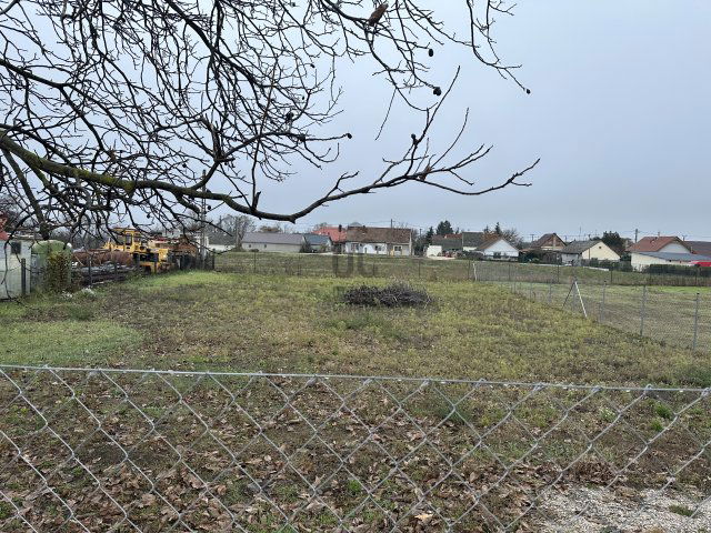 Eladó telek, Rácalmáson 18.9 M Ft / költözzbe.hu