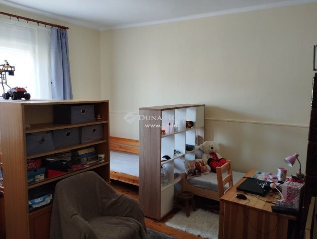 Eladó családi ház, Mikepércsen 59 M Ft, 2 szobás
