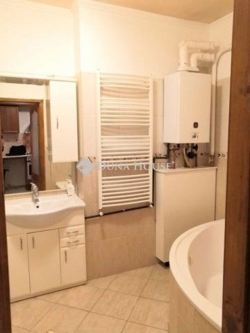 Eladó téglalakás, Budapesten, VI. kerületben 128.9 M Ft