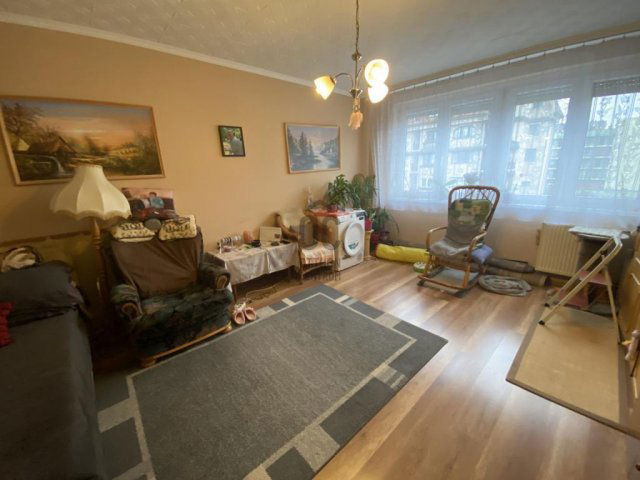 Eladó panellakás, Cegléden 44.99 M Ft, 2 szobás