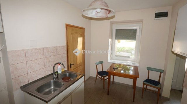 Eladó téglalakás, Vasváron 34.99 M Ft, 2 szobás