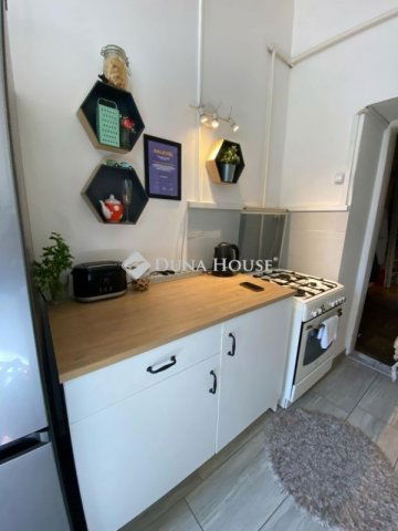 Eladó téglalakás, Budapesten, VIII. kerületben 99.9 M Ft