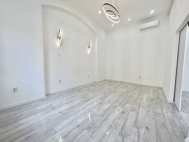 Eladó téglalakás, Budapesten, VII. kerületben 84.9 M Ft