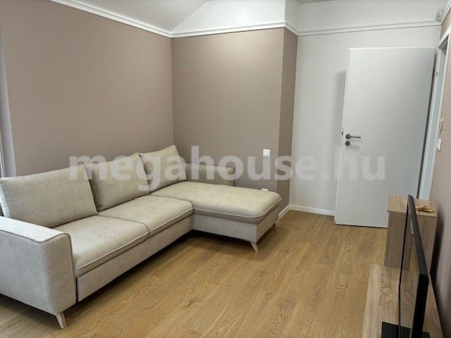 Kiadó téglalakás, albérlet, Budaörsön 420 E Ft / hó, 3 szobás