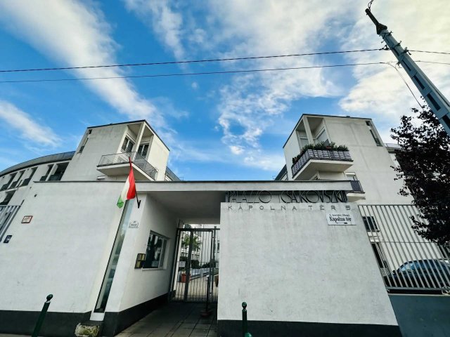 Kiadó ipari ingatlan, Budapesten, X. kerületben, Kápolna téren