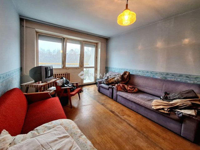 Eladó panellakás, Győrött 31.5 M Ft, 1 szobás