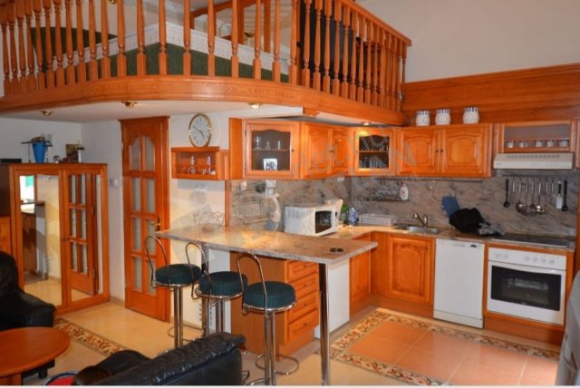 Kiadó téglalakás, albérlet, VI. kerületben, Vörösmarty utcában