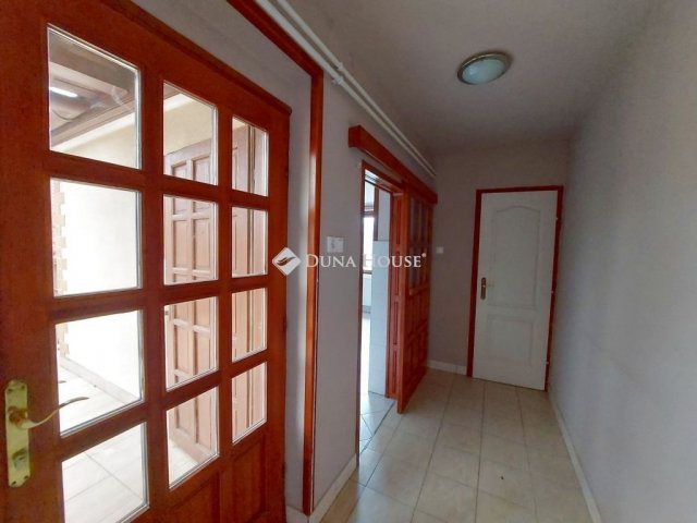 Eladó családi ház, Debrecenben 85 M Ft, 3 szobás