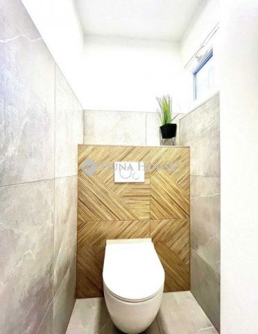 Eladó téglalakás, Pécsett 86.9 M Ft, 4 szobás