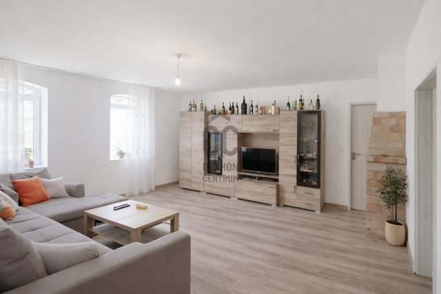 Eladó családi ház, Lovasberényben 60 M Ft, 3 szobás