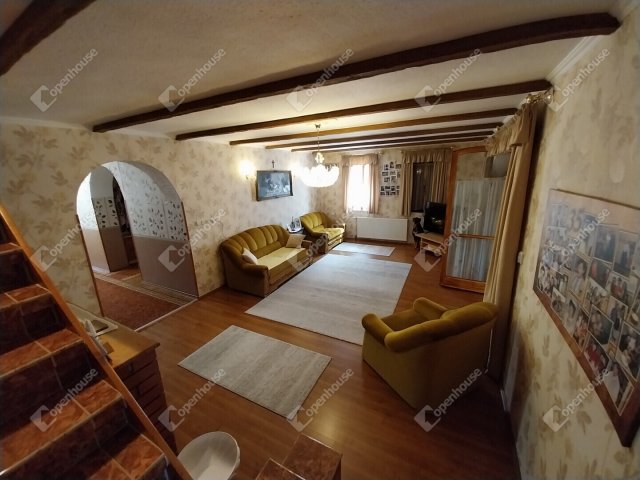 Eladó családi ház, Velencén 179 M Ft, 4 szobás