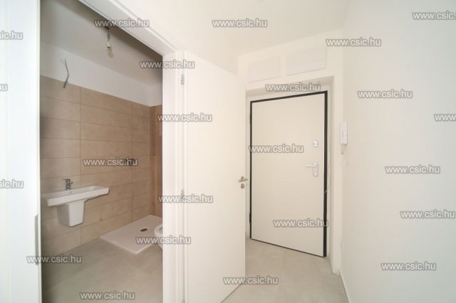 Eladó téglalakás, Budapesten, XIV. kerületben 73 M Ft, 1 szobás