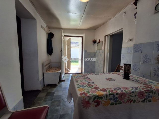 Eladó családi ház, Váncsodon 8 M Ft, 2 szobás