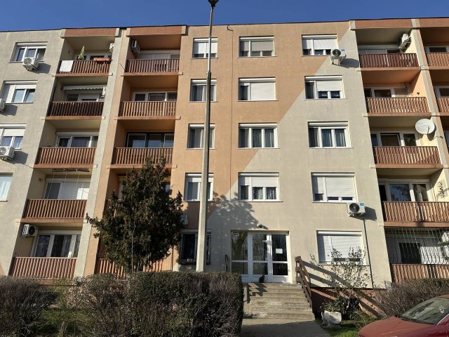 Eladó panellakás, Székesfehérvárott 50.9 M Ft, 2 szobás