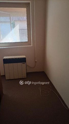 Eladó családi ház, Nagybajomban 22.5 M Ft, 4 szobás
