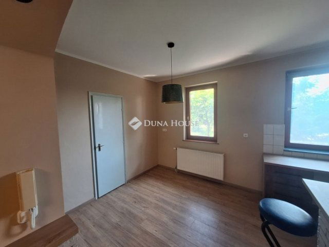 Eladó családi ház, Kiskunfélegyházán 125 M Ft, 5 szobás