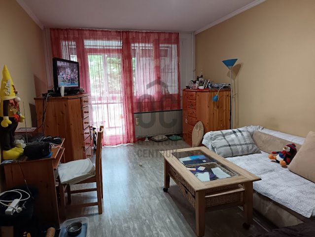 Eladó panellakás, Pakson 38.9 M Ft, 2 szobás