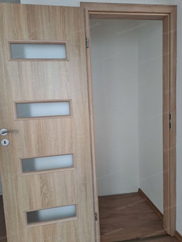 Kiadó téglalakás, albérlet, Tatabányán 180 E Ft / hó