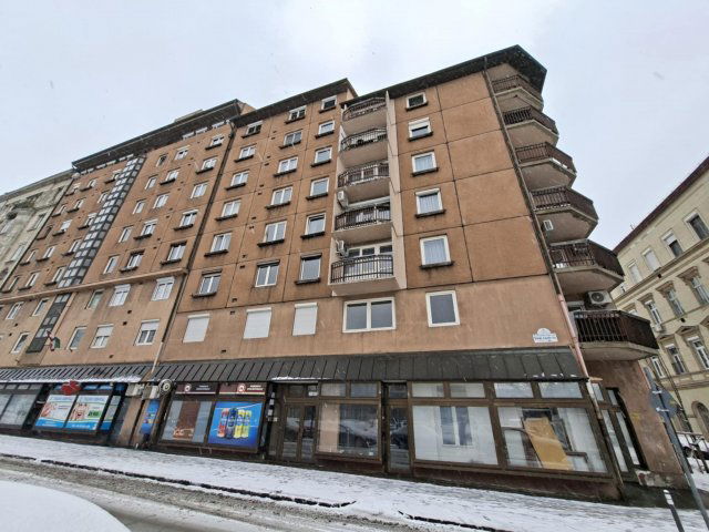 Eladó téglalakás, Budapesten, VIII. kerületben 81.5 M Ft