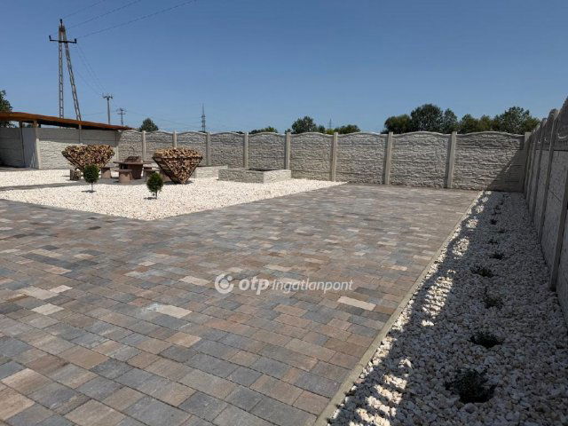 Eladó ikerház, Nyíregyházán 79.9 M Ft, 4 szobás