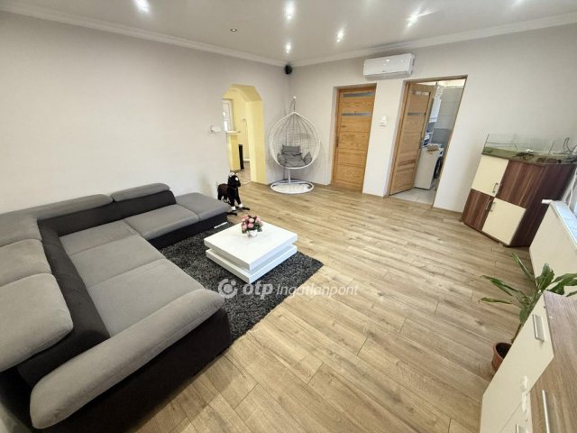 Eladó családi ház, Tiszakécskén 73.9 M Ft, 2 szobás