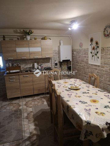 Eladó családi ház, Nagyhalászban 44.9 M Ft, 3+1 szobás