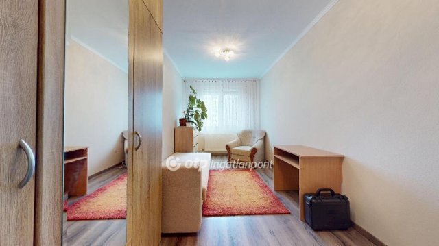 Eladó panellakás, Nyíregyházán 40.9 M Ft, 2 szobás