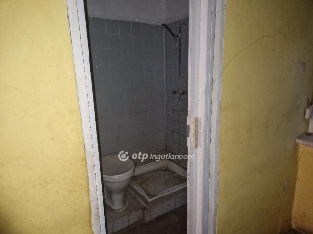 Eladó családi ház, Balkányban 9.9 M Ft, 1 szobás