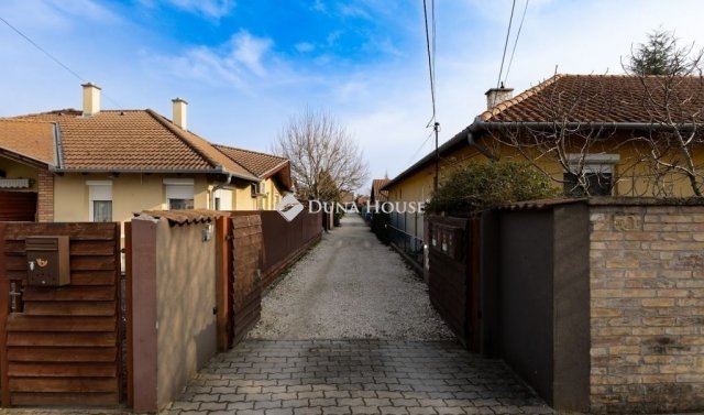 Eladó téglalakás, Gyömrőn 81.49 M Ft, 3 szobás