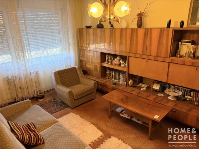 Eladó téglalakás, Szegeden 46.9 M Ft, 1+1 szobás