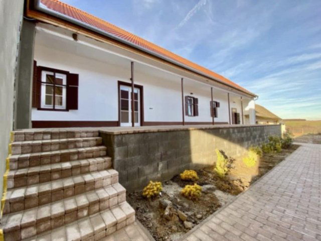 Eladó családi ház, Véménden 89.9 M Ft, 3+1 szobás