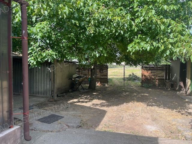 Eladó családi ház, Dabason 45.9 M Ft, 2 szobás