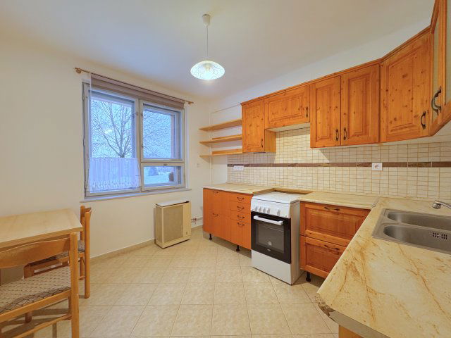 Eladó panellakás, Szekszárdon 29 M Ft, 1+1 szobás