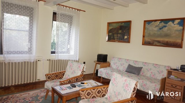 Eladó családi ház, Hódmezővásárhelyen 53 M Ft, 4 szobás