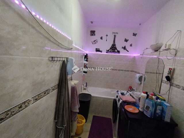 Eladó téglalakás, Tatabányán, Dr. Vitális István utcában