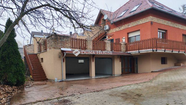 Eladó családi ház, Gödöllőn 134 M Ft, 4+2 szobás