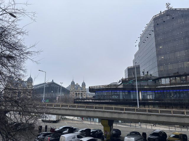 Eladó téglalakás, Budapesten, V. kerületben, Nyugati téren