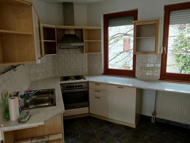 Eladó téglalakás, Pécsett 85 M Ft, 2+1 szobás